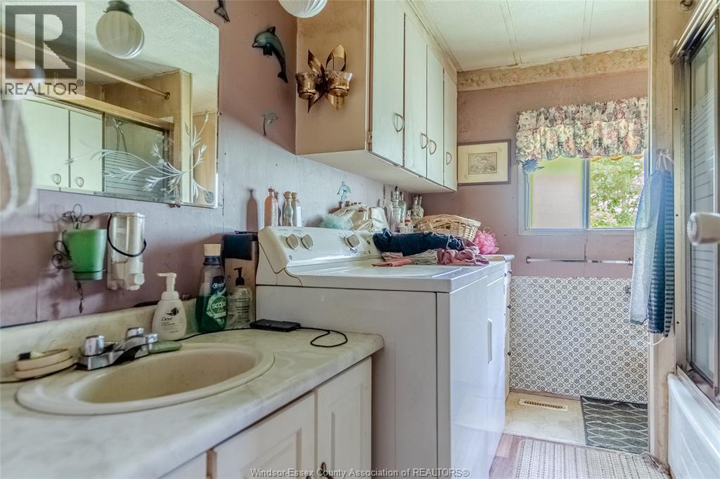 293 Forest Place, Essex, Ontario  N8M 2B7 - Photo 13 - 26020044