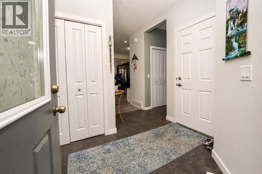 146 Skyview Point Crescent Ne, Calgary, Alberta  T3N 0M1 - Photo 5 - A2338069