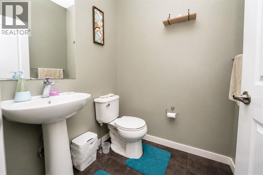 146 Skyview Point Crescent Ne, Calgary, Alberta  T3N 0M1 - Photo 6 - A2338069