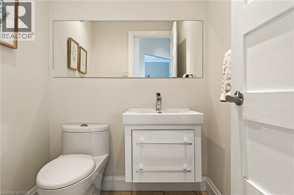 150 Davidson Boulevard, Dundas, Ontario  L9H 7N6 - Photo 22 - 40855765