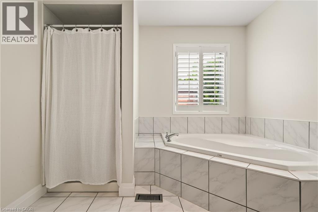 150 Davidson Boulevard, Dundas, Ontario  L9H 7N6 - Photo 33 - 40855765