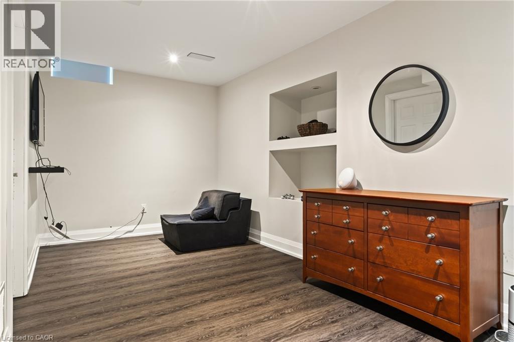 150 Davidson Boulevard, Dundas, Ontario  L9H 7N6 - Photo 37 - 40855765