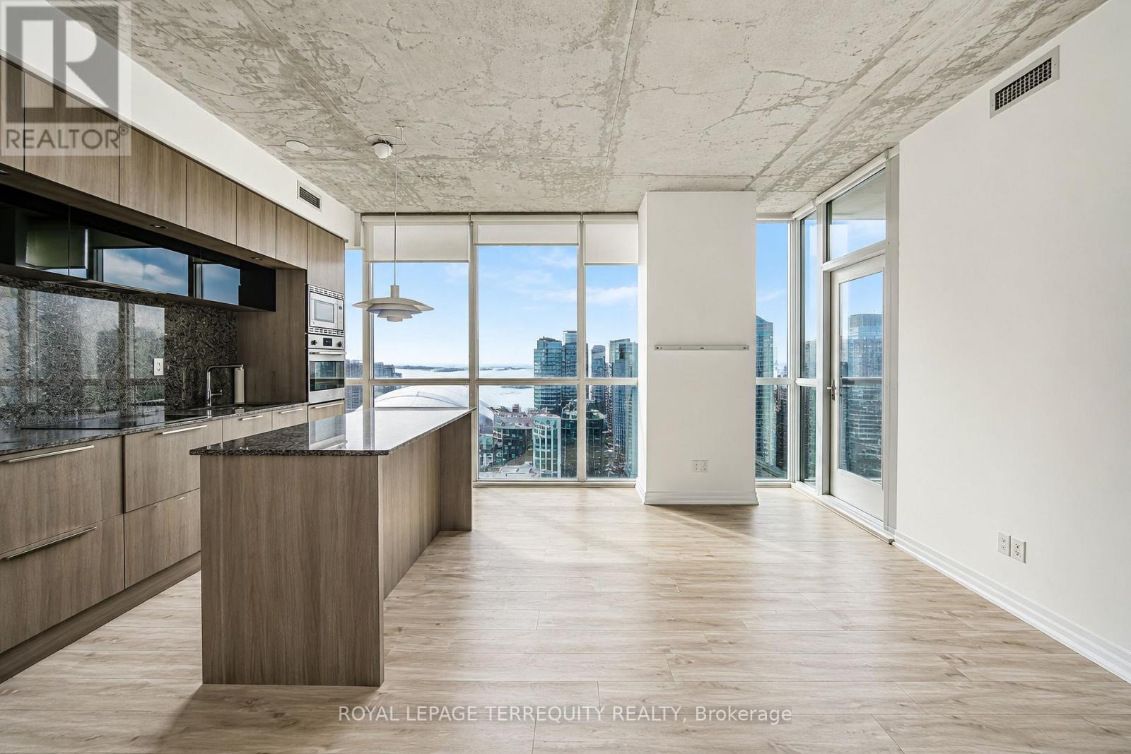 2606 - 88 Blue Jays Way, Toronto, Ontario  M5V 0L7 - Photo 3 - C13684040
