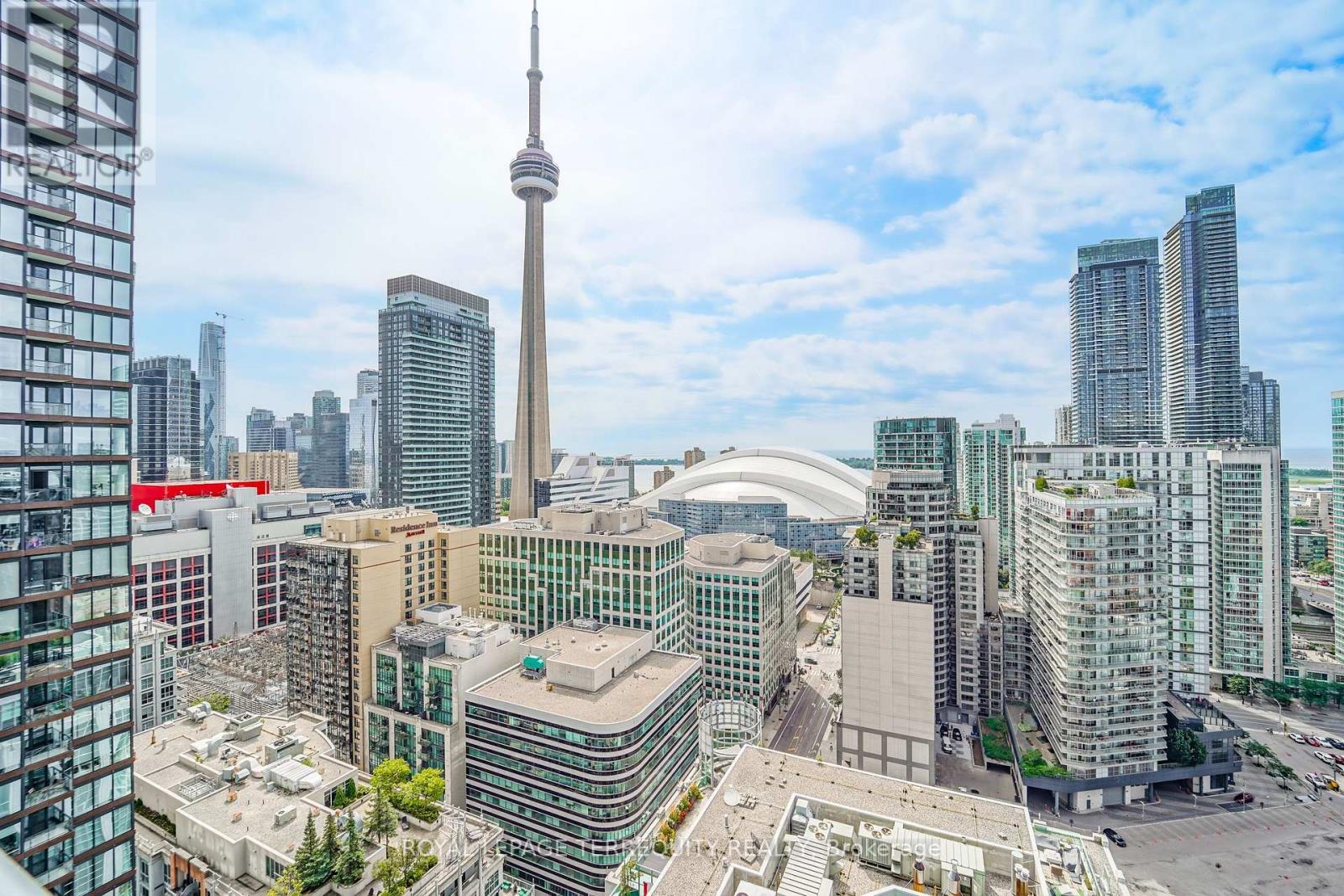 2606 - 88 BLUE JAYS WAY