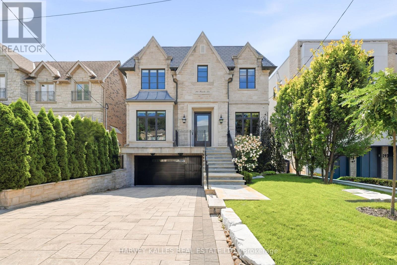 <div class="slider-price">$3,799,000</div><p>291 Brooke Avenue, Toronto, Ontario</p>