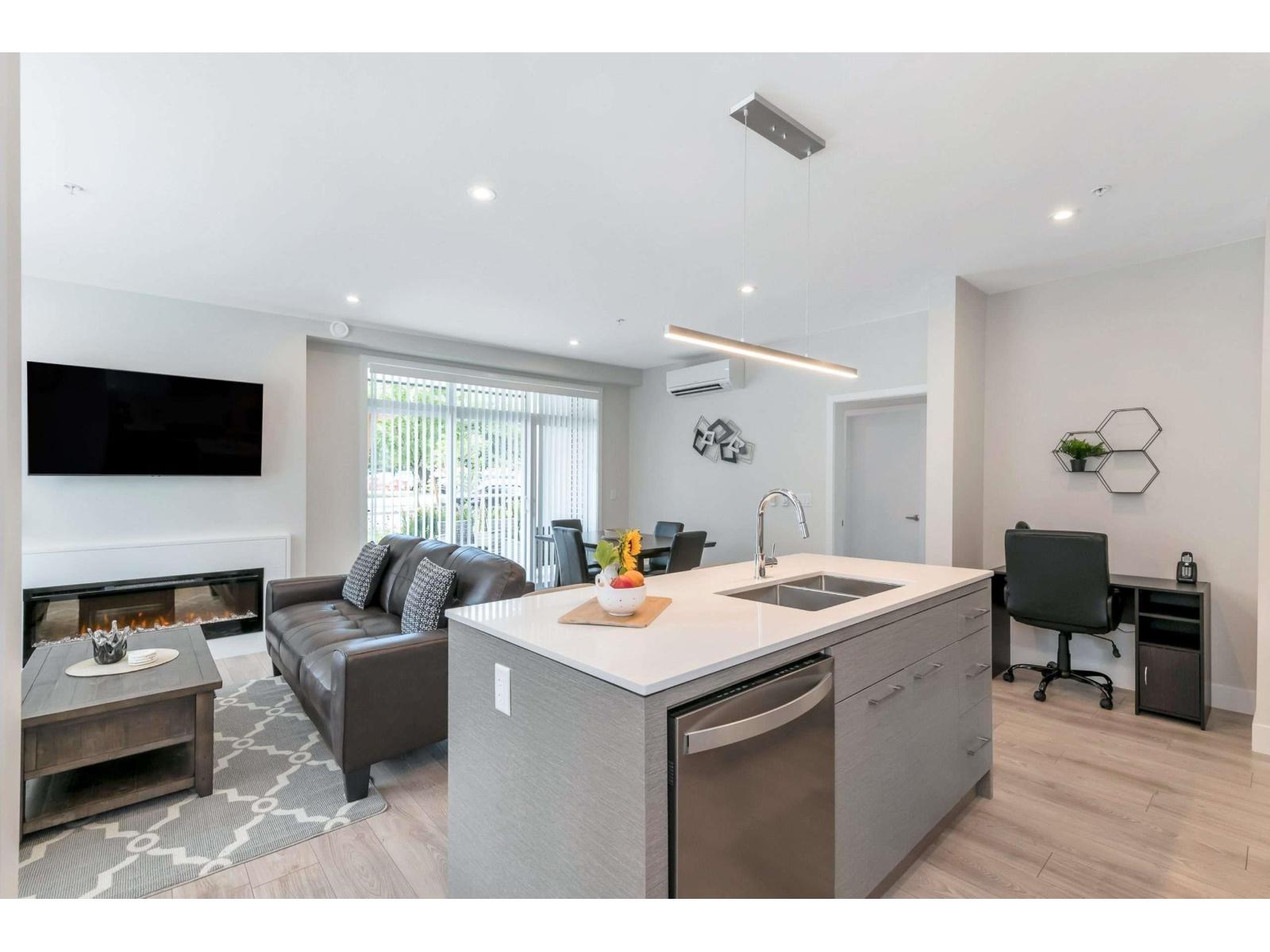 101 45500 Market Way, Garrison Crossing, Chilliwack, British Columbia  V2R 6G5 - Photo 7 - R3156368