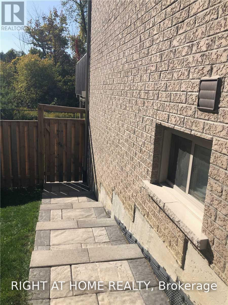 Lower - 91 Stockell Crescent, Ajax, Ontario L1T 0M4 - Photo 9 - E13683960