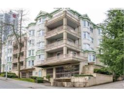 305 15268 105 AVENUE, Surrey, British Columbia