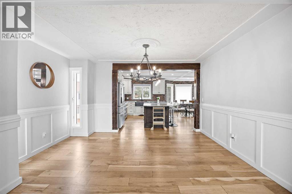 311 Hawkland Place NW, Calgary, Alberta  T3G 3R4 - Photo 12 - A2335805
