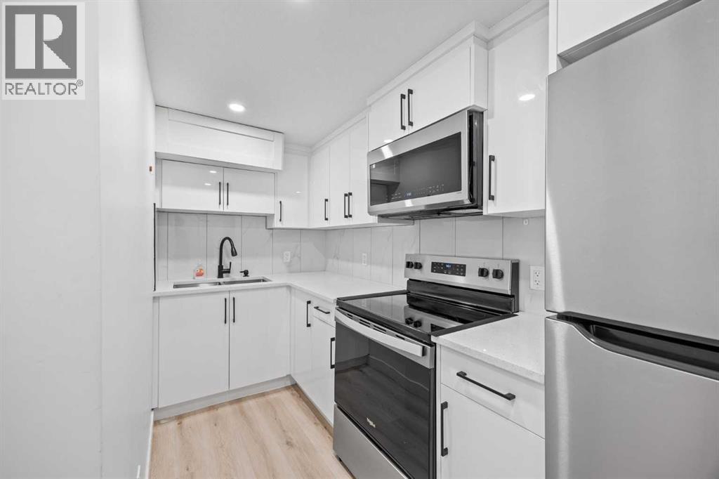 311 Hawkland Place NW, Calgary, Alberta  T3G 3R4 - Photo 37 - A2335805