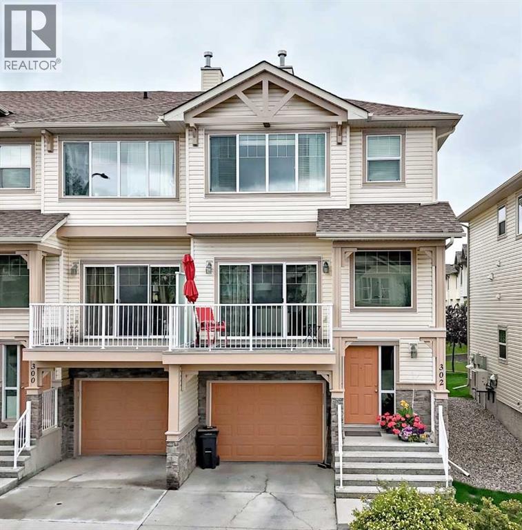 302 Sunset Point, Cochrane, Alberta