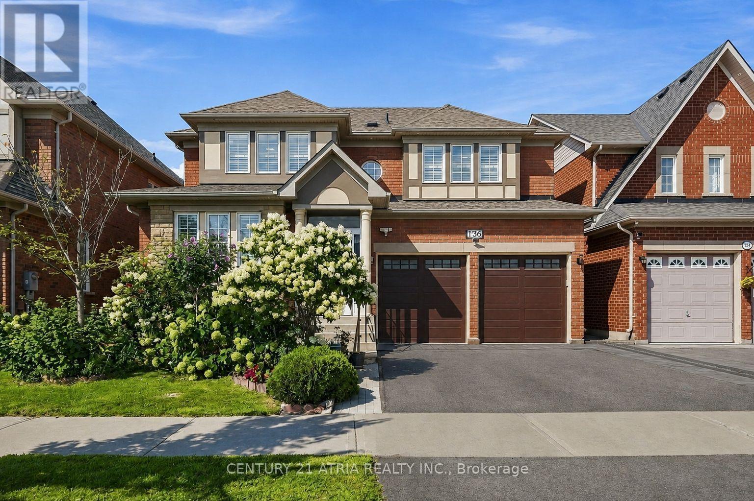 136 ROLLINGHILL ROAD, Richmond Hill, Ontario