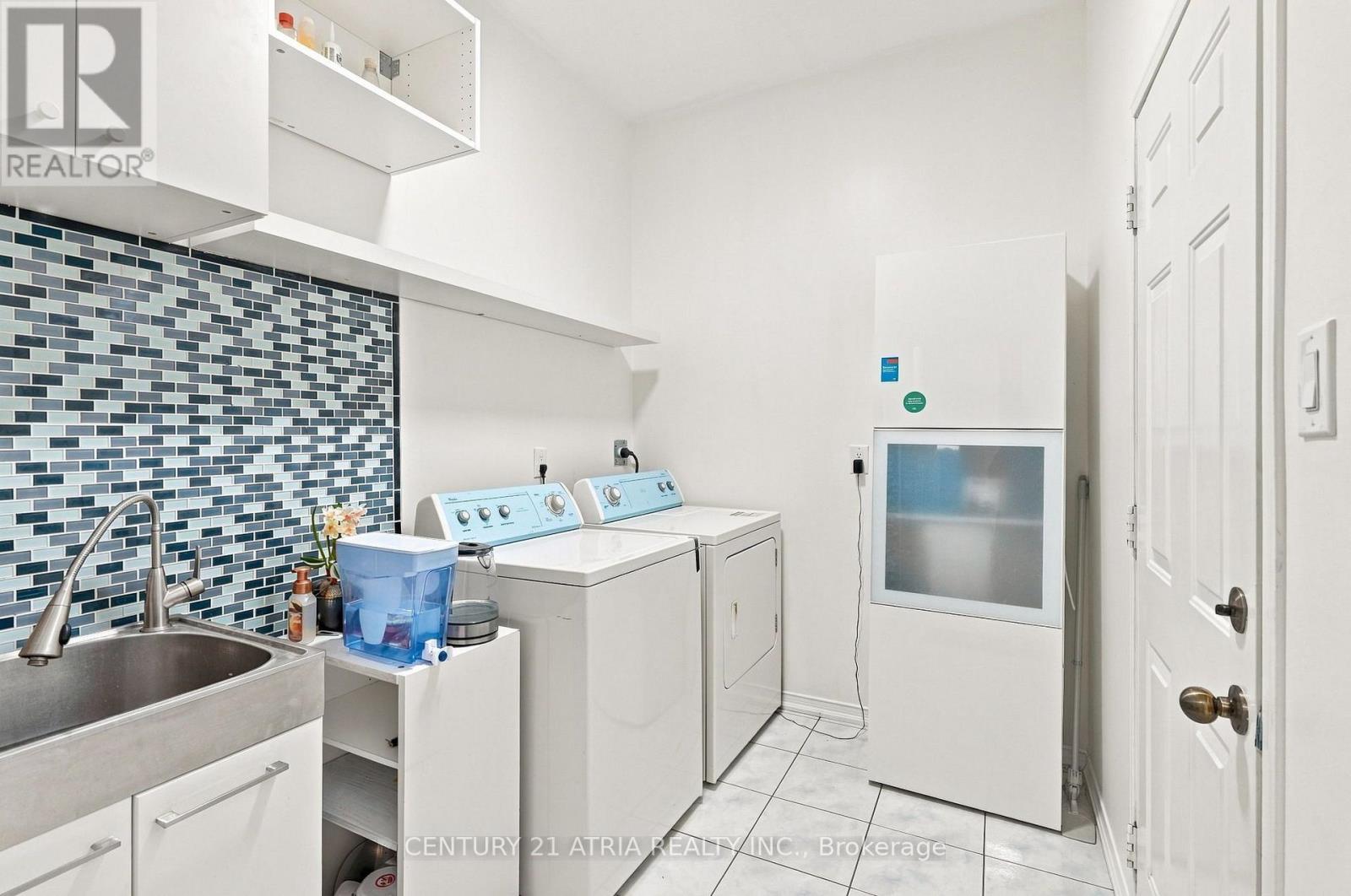 136 Rollinghill Road, Richmond Hill, Ontario  L4E 4E1 - Photo 19 - N13683938