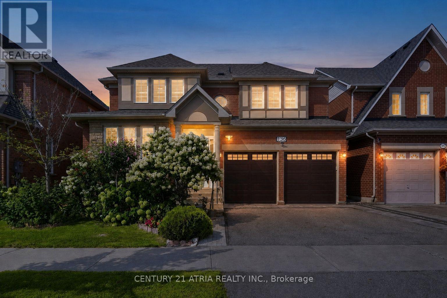 136 Rollinghill Road, Richmond Hill, Ontario  L4E 4E1 - Photo 2 - N13683938