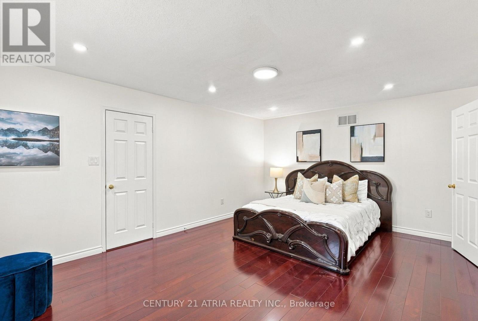 136 Rollinghill Road, Richmond Hill, Ontario  L4E 4E1 - Photo 31 - N13683938