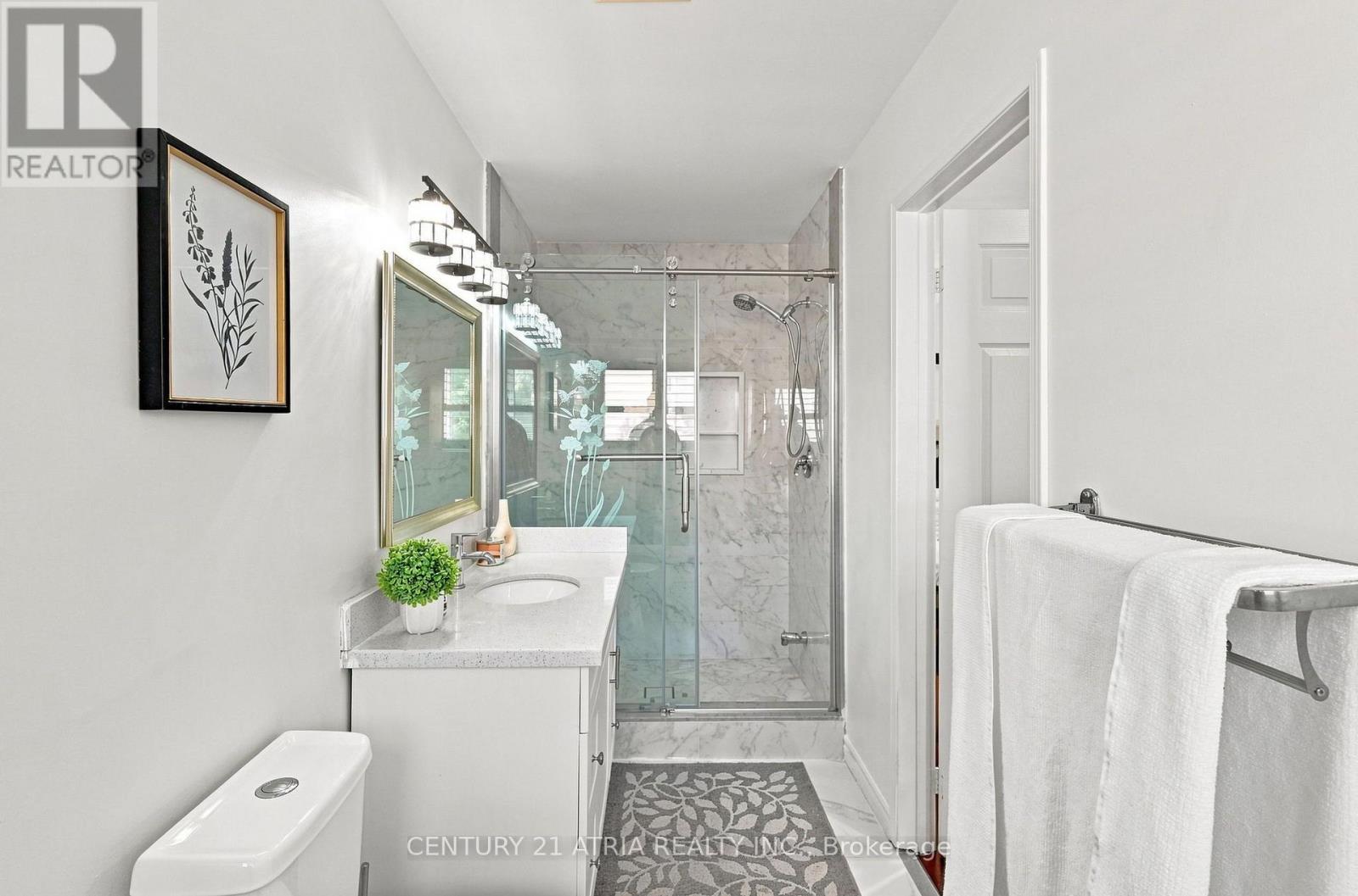 136 Rollinghill Road, Richmond Hill, Ontario  L4E 4E1 - Photo 39 - N13683938
