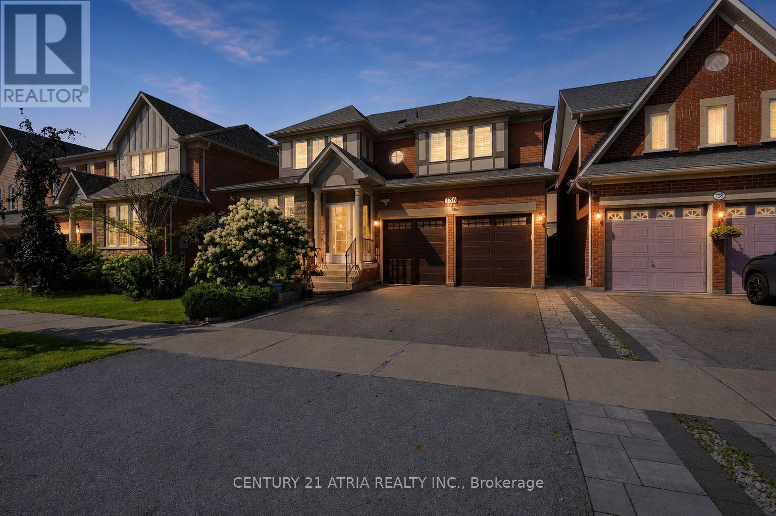 136 Rollinghill Road, Richmond Hill, Ontario  L4E 4E1 - Photo 4 - N13683938