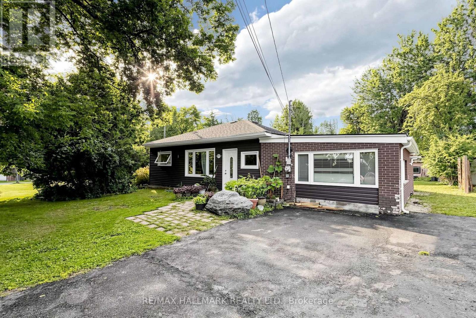 9771 Beachwood Road, Collingwood, Ontario  L9Y 3Z1 - Photo 3 - S13684022