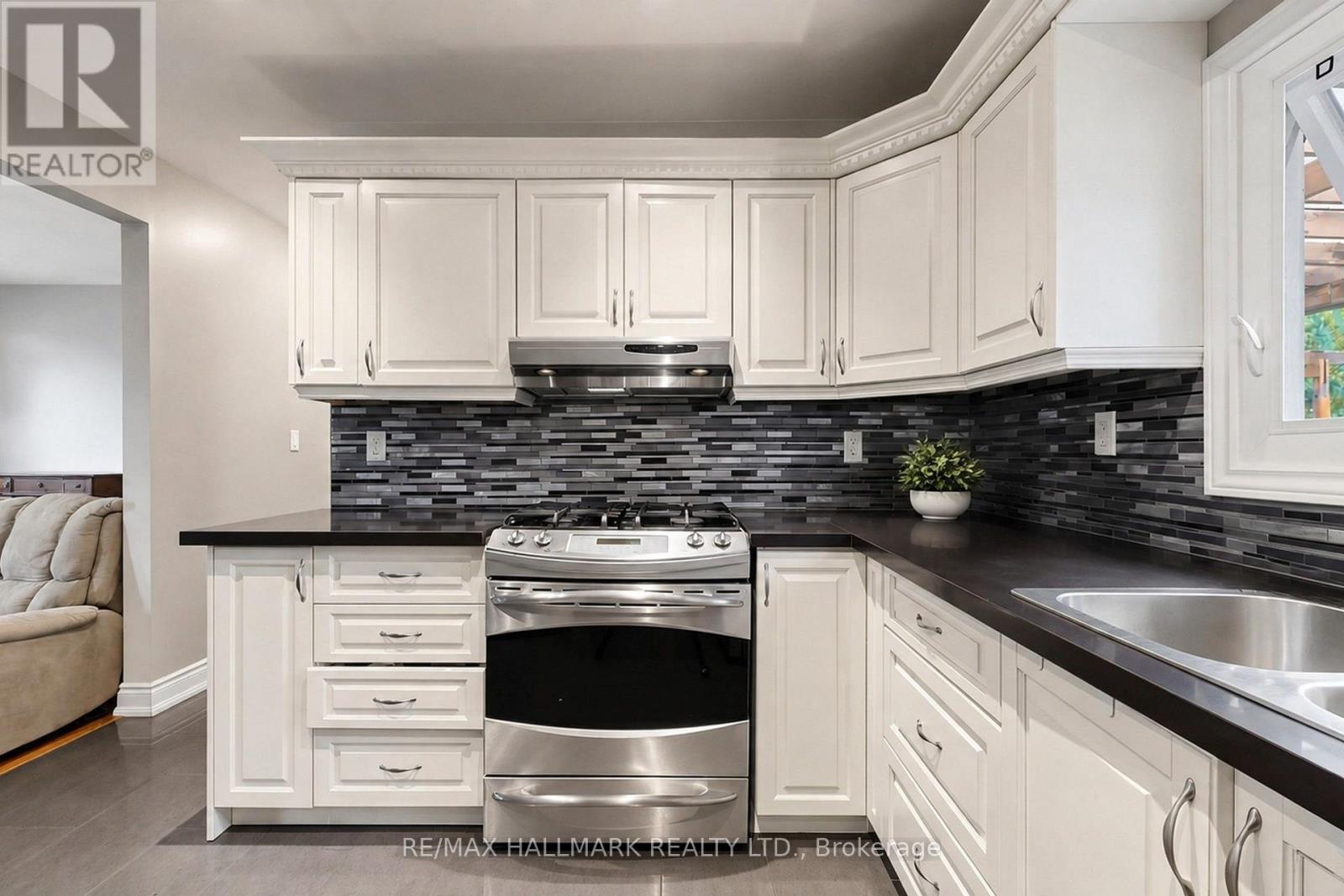 9771 Beachwood Road, Collingwood, Ontario  L9Y 3Z1 - Photo 8 - S13684022