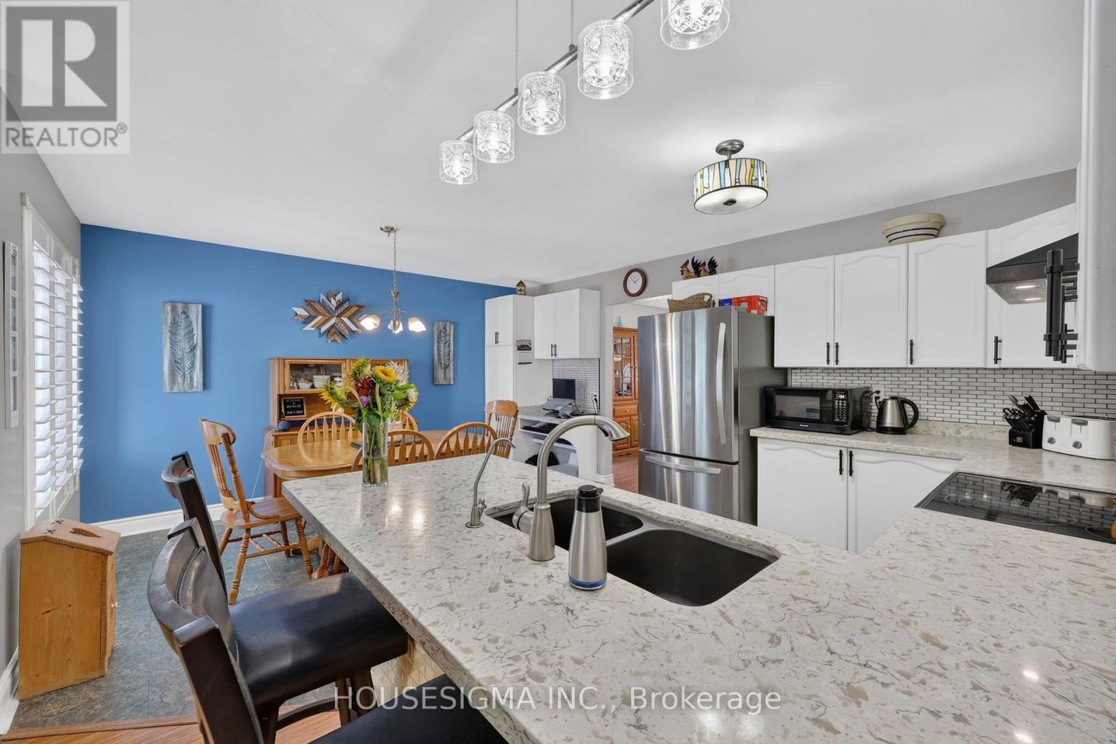 123 Fernbrook Drive, Wasaga Beach, Ontario  L9Z 1G6 - Photo 14 - S13684046