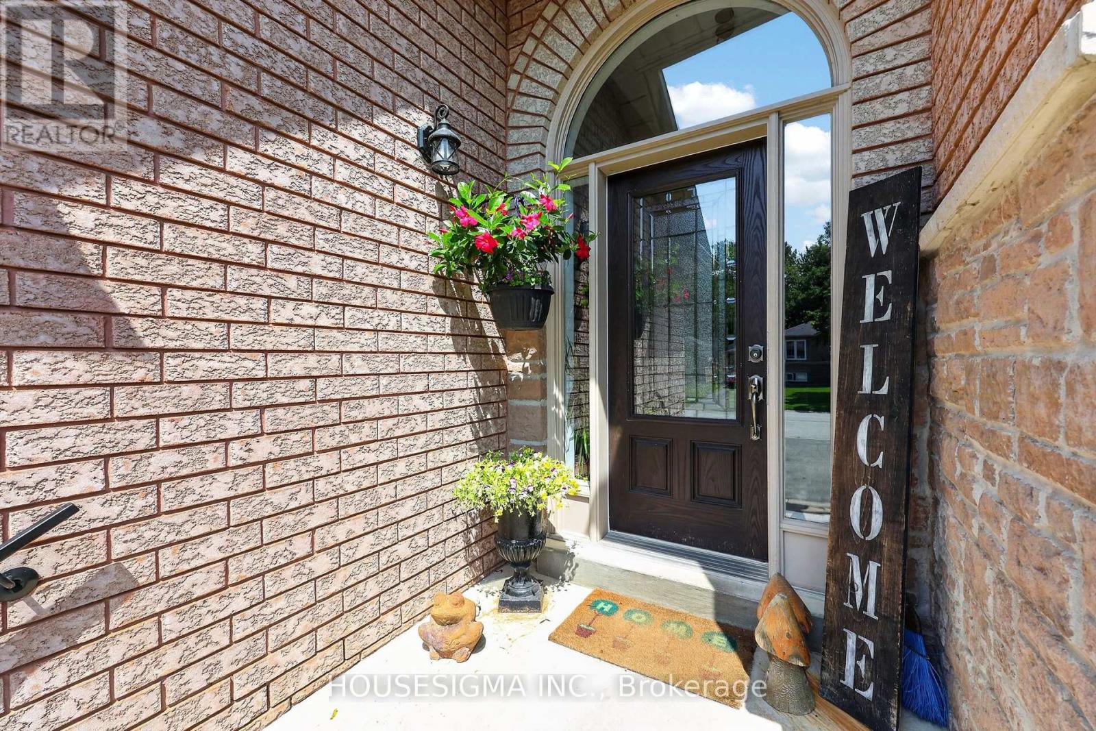 123 Fernbrook Drive, Wasaga Beach, Ontario  L9Z 1G6 - Photo 8 - S13684046