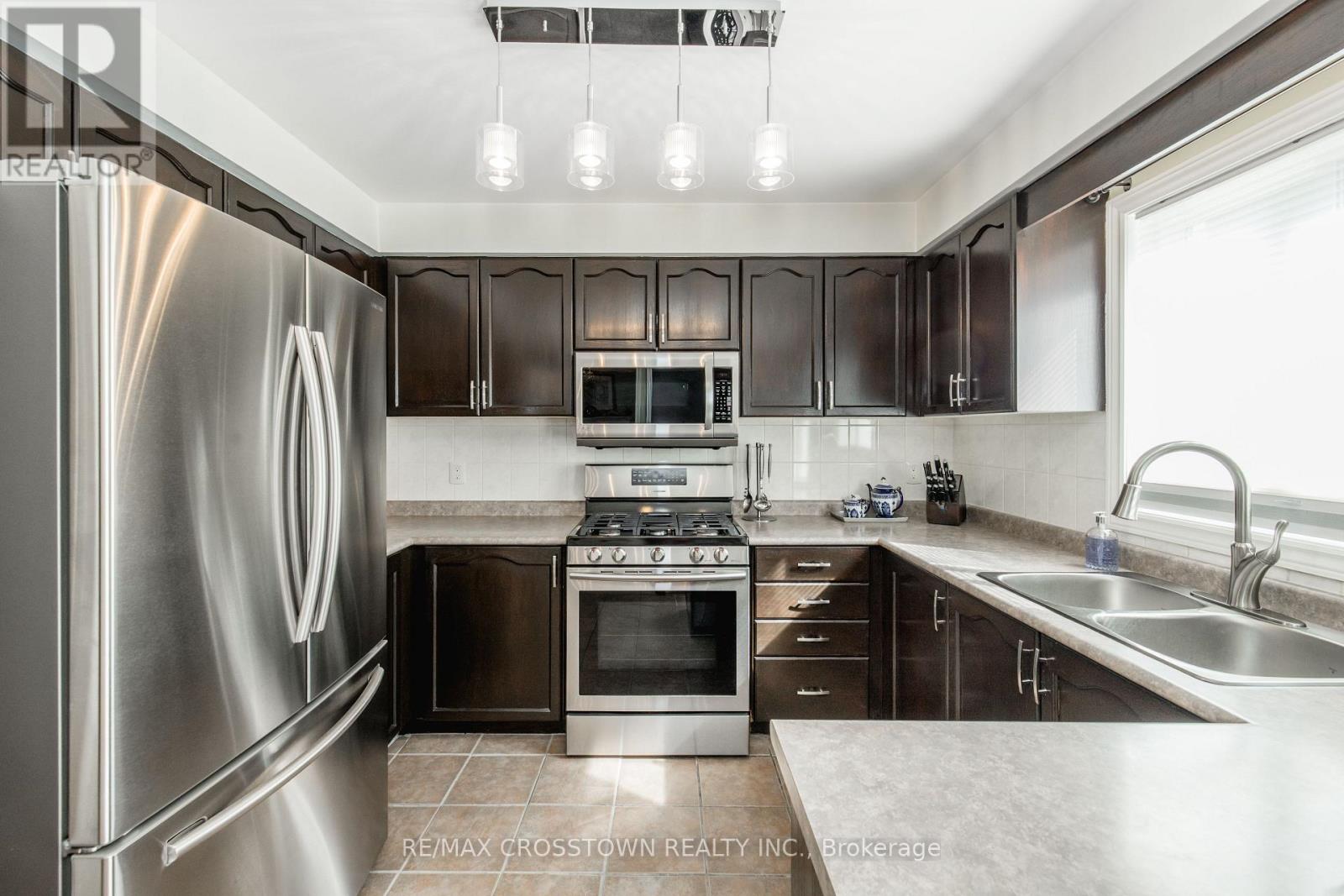 5 Kelsey Crescent, Barrie (Ardagh), Ontario  L4N 0J7 - Photo 19 - S13684086