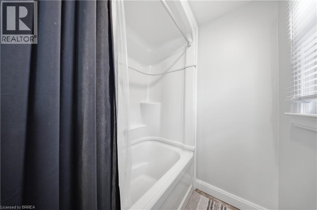 175 Grand River Avenue, Brantford, Ontario  N3T 4X7 - Photo 17 - 40855552