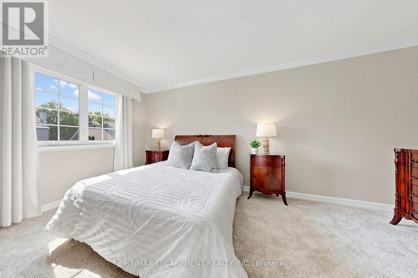 2208 Lancaster Crescent, Burlington, Ontario  L7P 3G5 - Photo 21 - W13683944