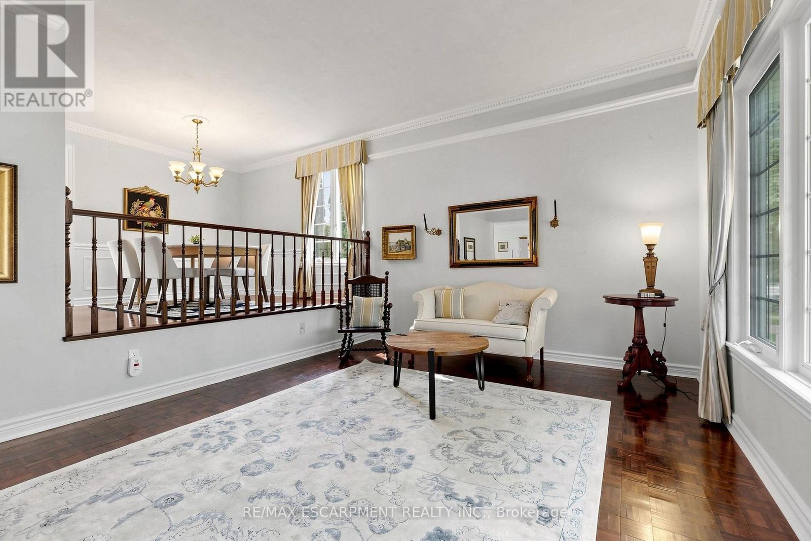 2208 Lancaster Crescent, Burlington, Ontario  L7P 3G5 - Photo 7 - W13683944