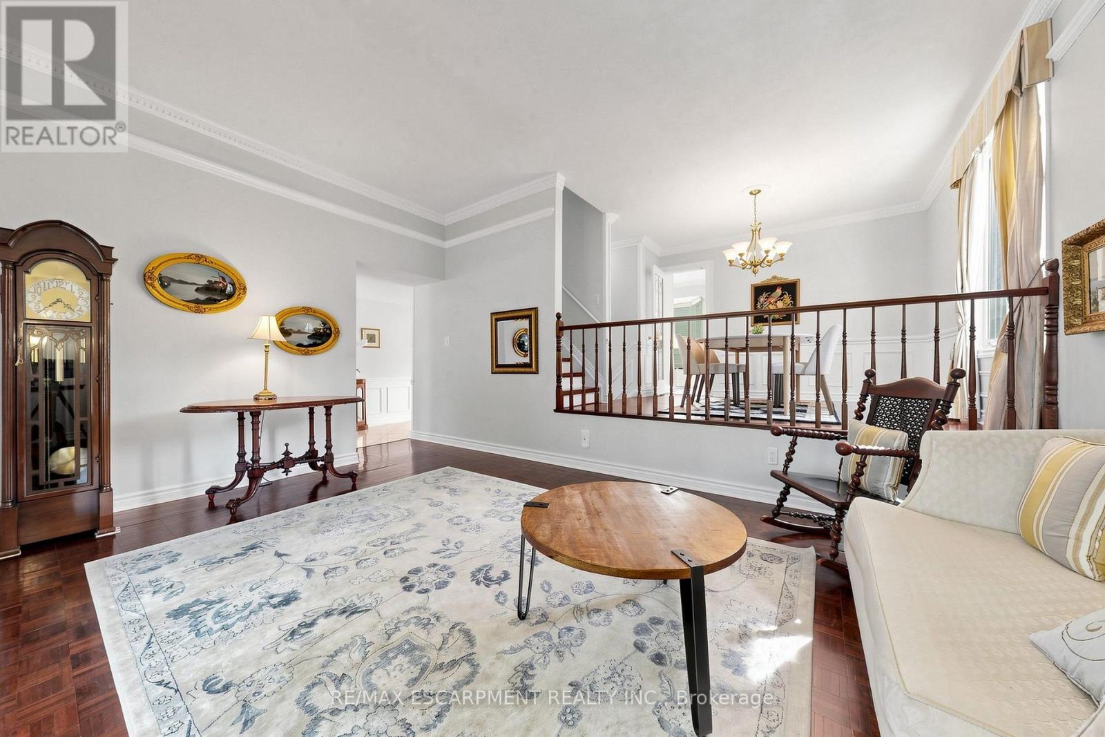 2208 Lancaster Crescent, Burlington, Ontario  L7P 3G5 - Photo 8 - W13683944