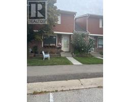 75 - 98 FALCONER DRIVE, Mississauga, Ontario