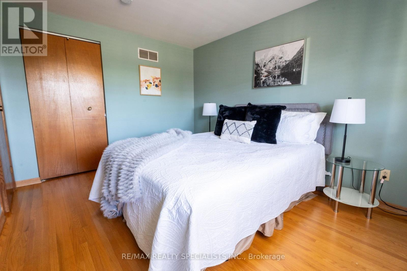 8 River View Drive, Brampton, Ontario  L6W 2E5 - Photo 31 - W13684074