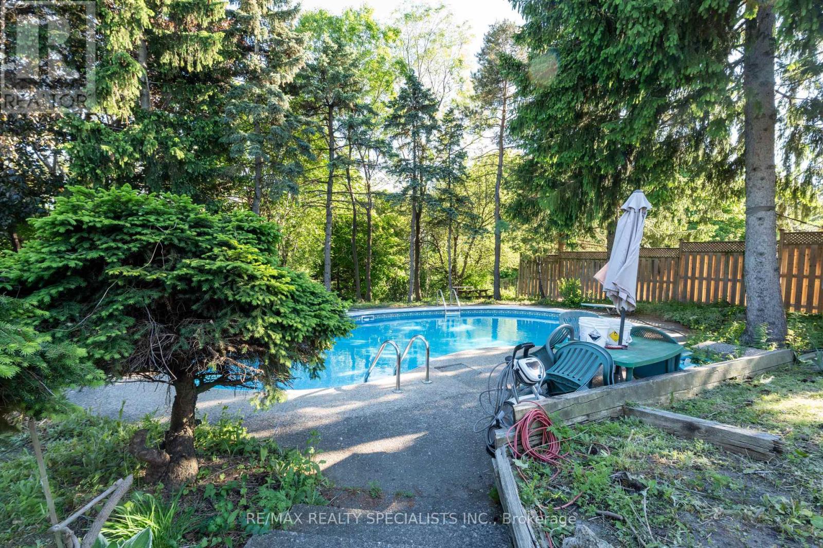 8 River View Drive, Brampton, Ontario  L6W 2E5 - Photo 45 - W13684074