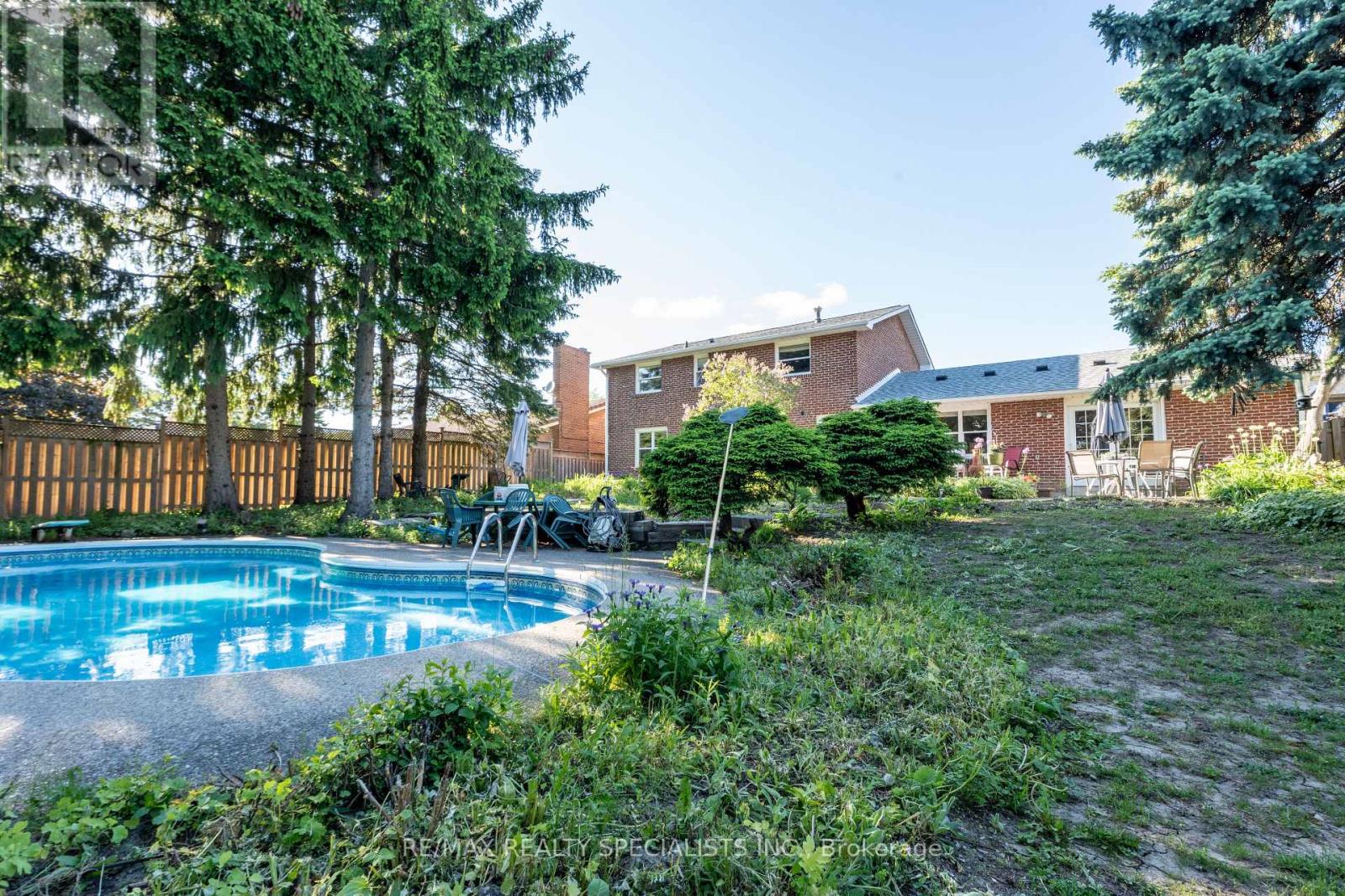 8 River View Drive, Brampton, Ontario  L6W 2E5 - Photo 46 - W13684074