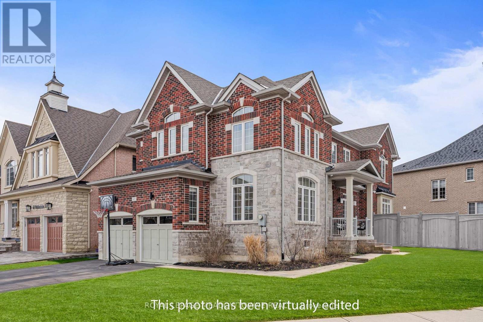 67 Hidden Lake Trail, Halton Hills, Ontario  L7G 0K6 - Photo 2 - W13684106