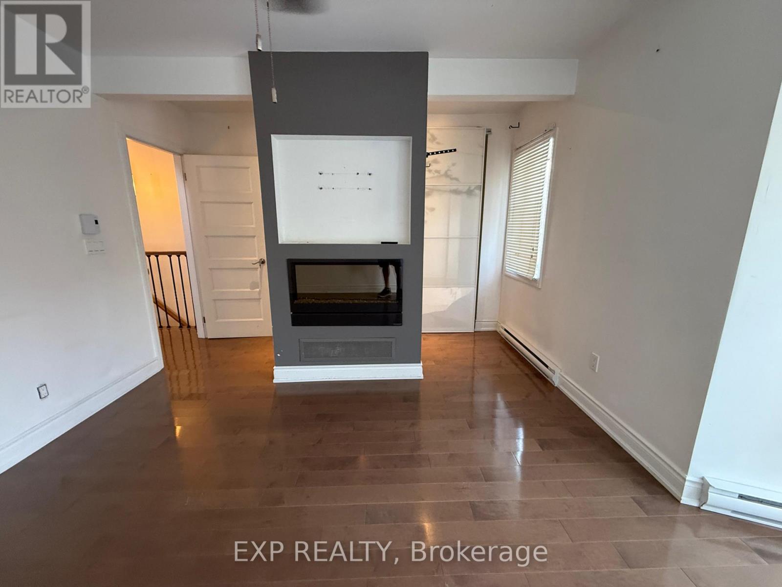 2f And 3f - 7 Lansdowne Avenue, Toronto, Ontario  M6K 2V7 - Photo 2 - W13684120