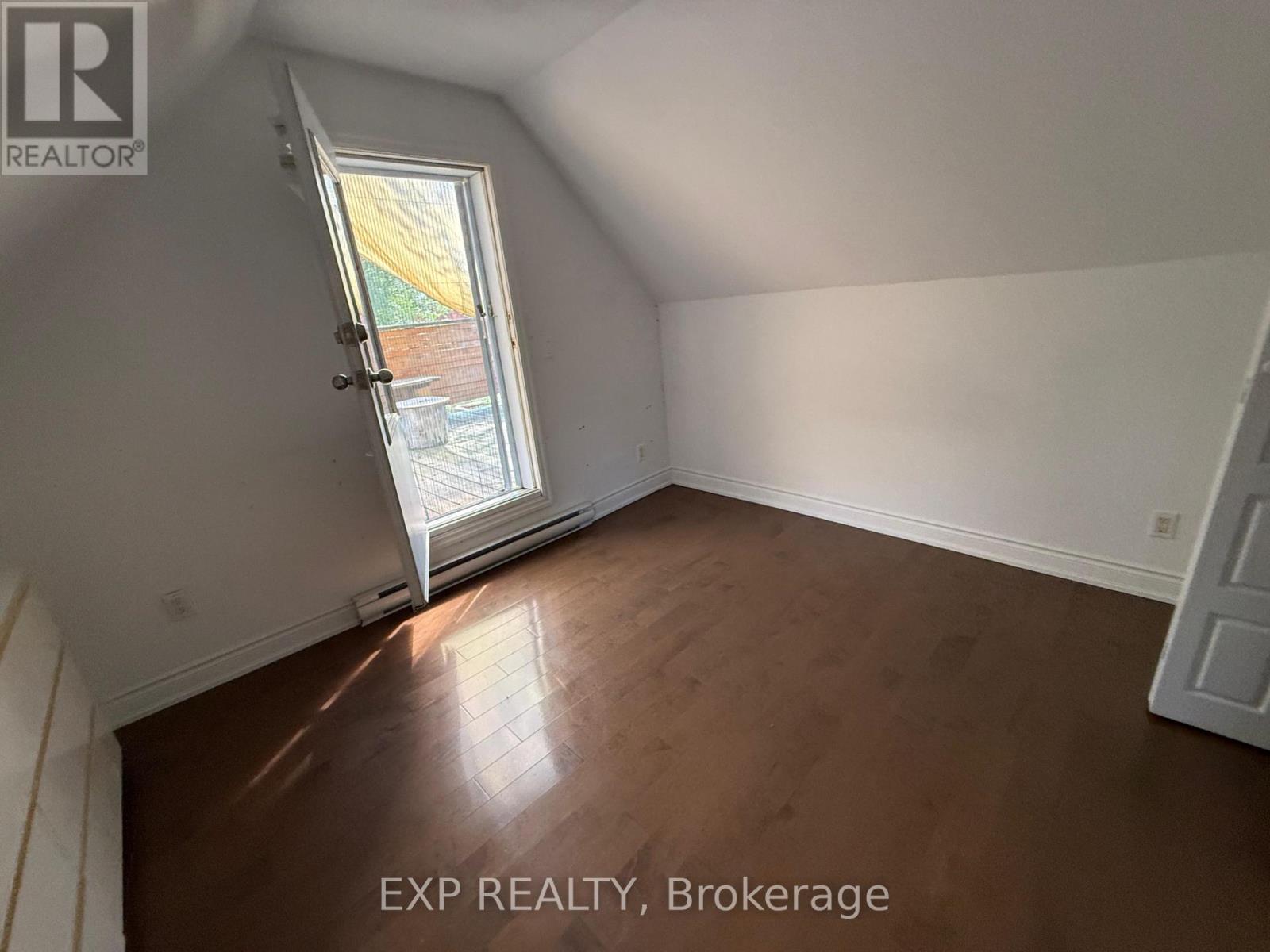 2f And 3f - 7 Lansdowne Avenue, Toronto, Ontario  M6K 2V7 - Photo 22 - W13684120
