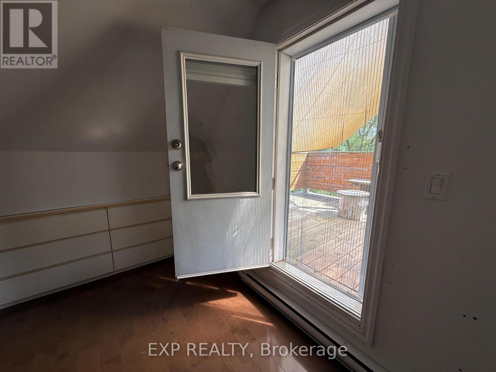 2f And 3f - 7 Lansdowne Avenue, Toronto, Ontario  M6K 2V7 - Photo 24 - W13684120