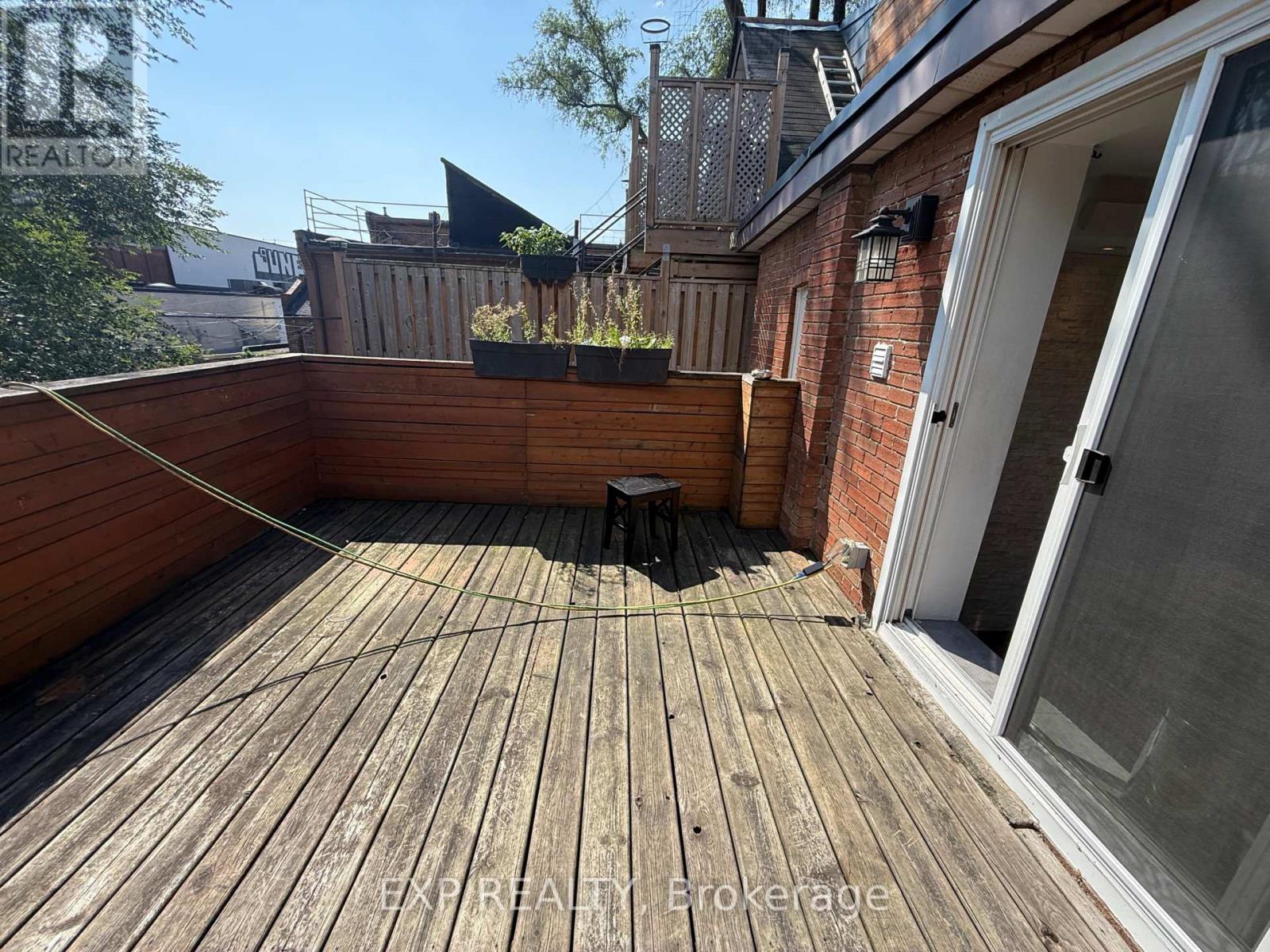 2f And 3f - 7 Lansdowne Avenue, Toronto, Ontario  M6K 2V7 - Photo 28 - W13684120
