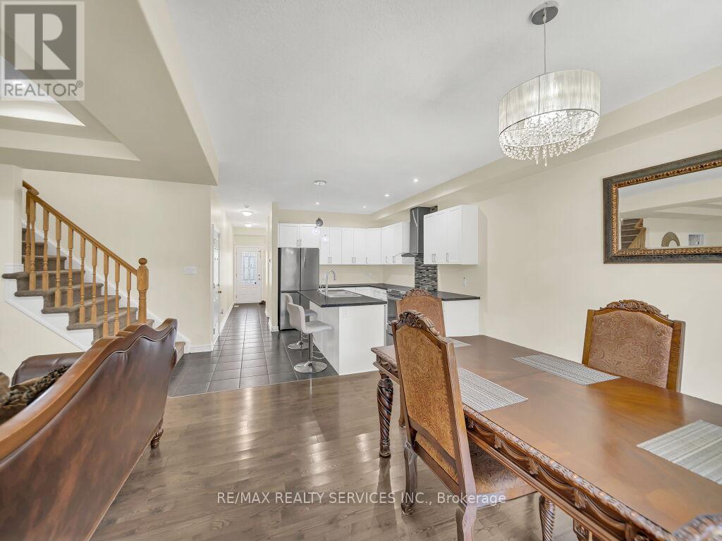 9 Fitzgerald Street, Orangeville, Ontario  L9W 6R7 - Photo 8 - W13684146