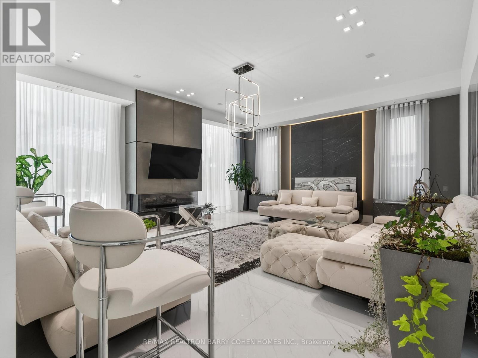8 Cadmus Road, Toronto, Ontario  M2M 2M4 - Photo 12 - C13020934