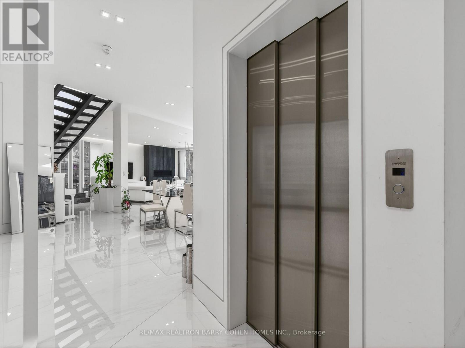 8 Cadmus Road, Toronto, Ontario  M2M 2M4 - Photo 15 - C13020934