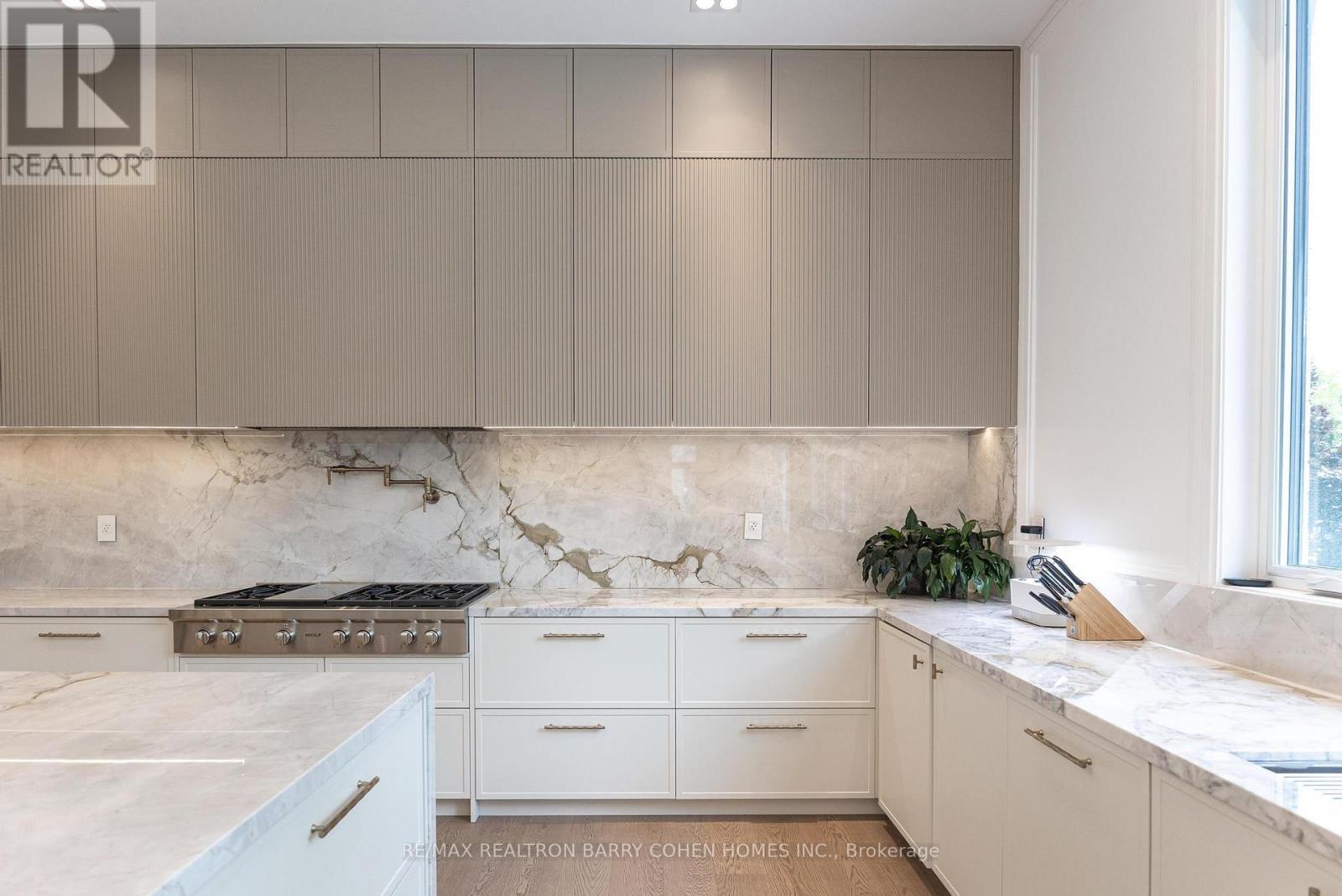 15 Sulgrave Crescent, Toronto, Ontario M2L 1W5 - Photo 13 - C13568072