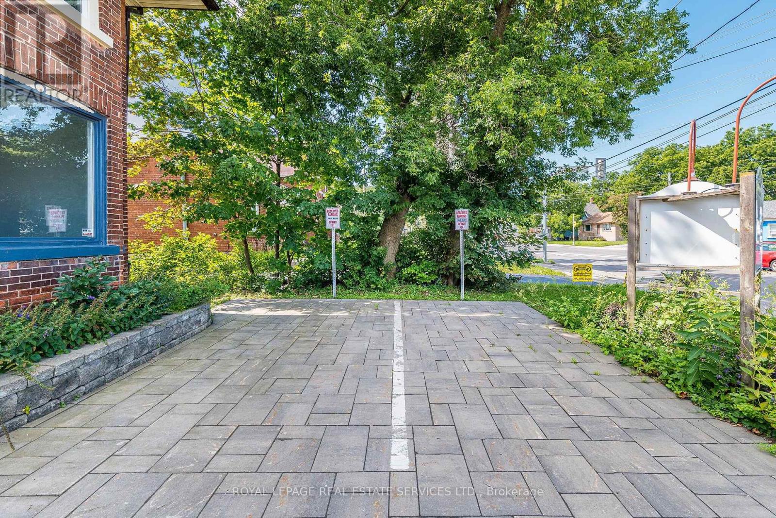 100 Essa Road, Barrie, Ontario  L4N 3K7 - Photo 4 - S13566566