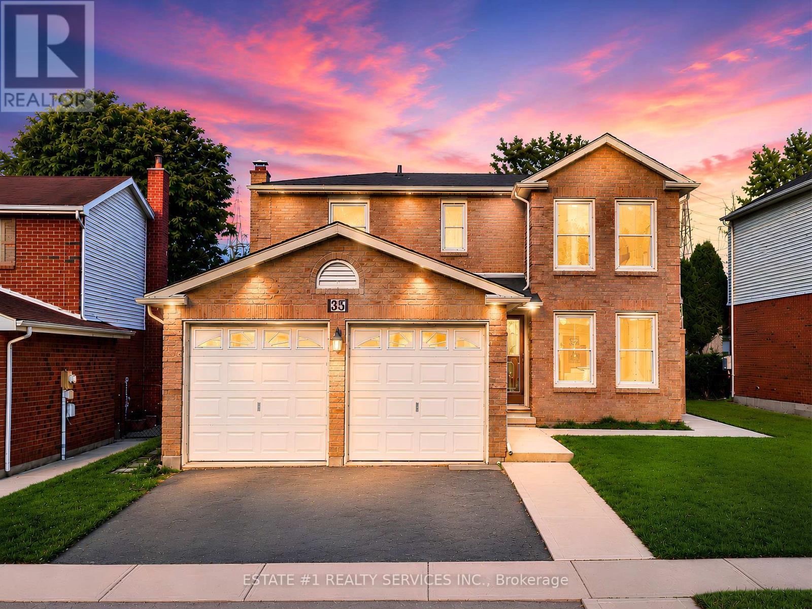 35 GOLDEN MEADOW DRIVE, Kitchener, Ontario