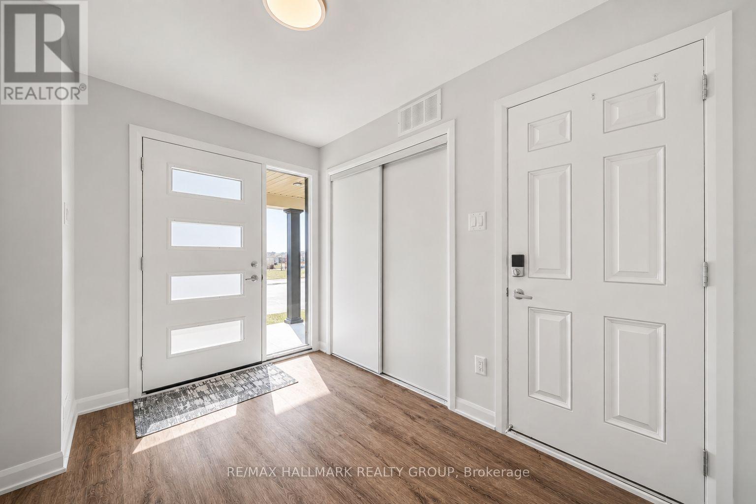 703 Tadpole Crescent, Ottawa, Ontario  K2J 7M9 - Photo 2 - X13606412