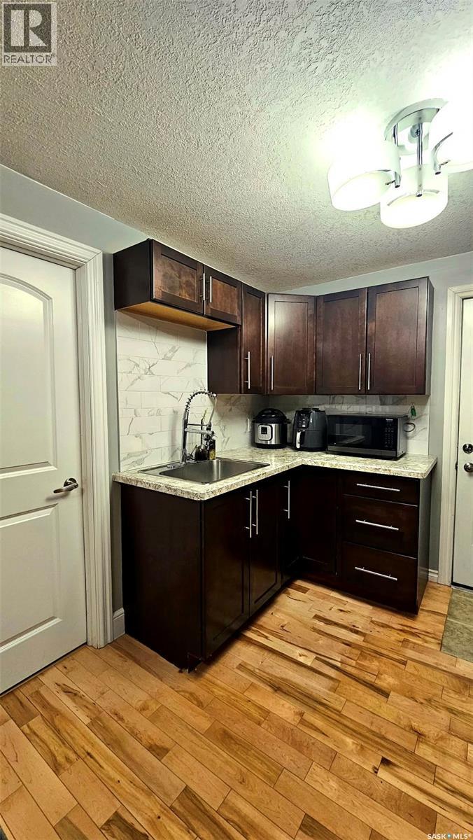 421 6th Avenue E, Prince Albert, Saskatchewan  S6V 2J2 - Photo 9 - SK045749