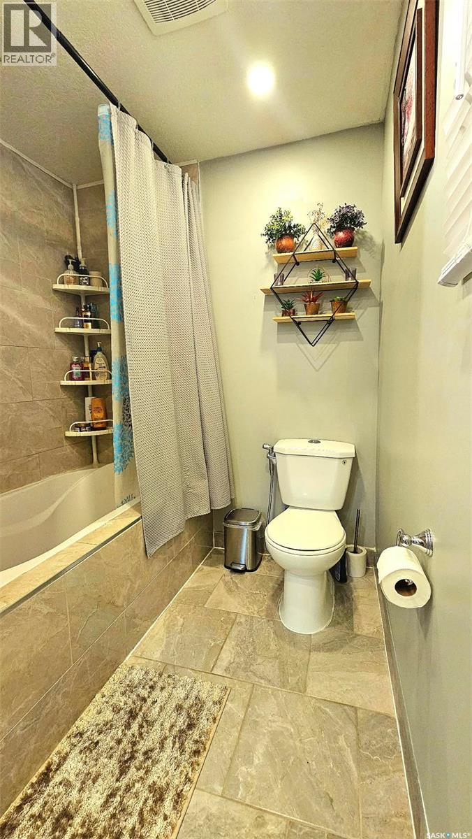 421 6th Avenue E, Prince Albert, Saskatchewan  S6V 2J2 - Photo 12 - SK045749