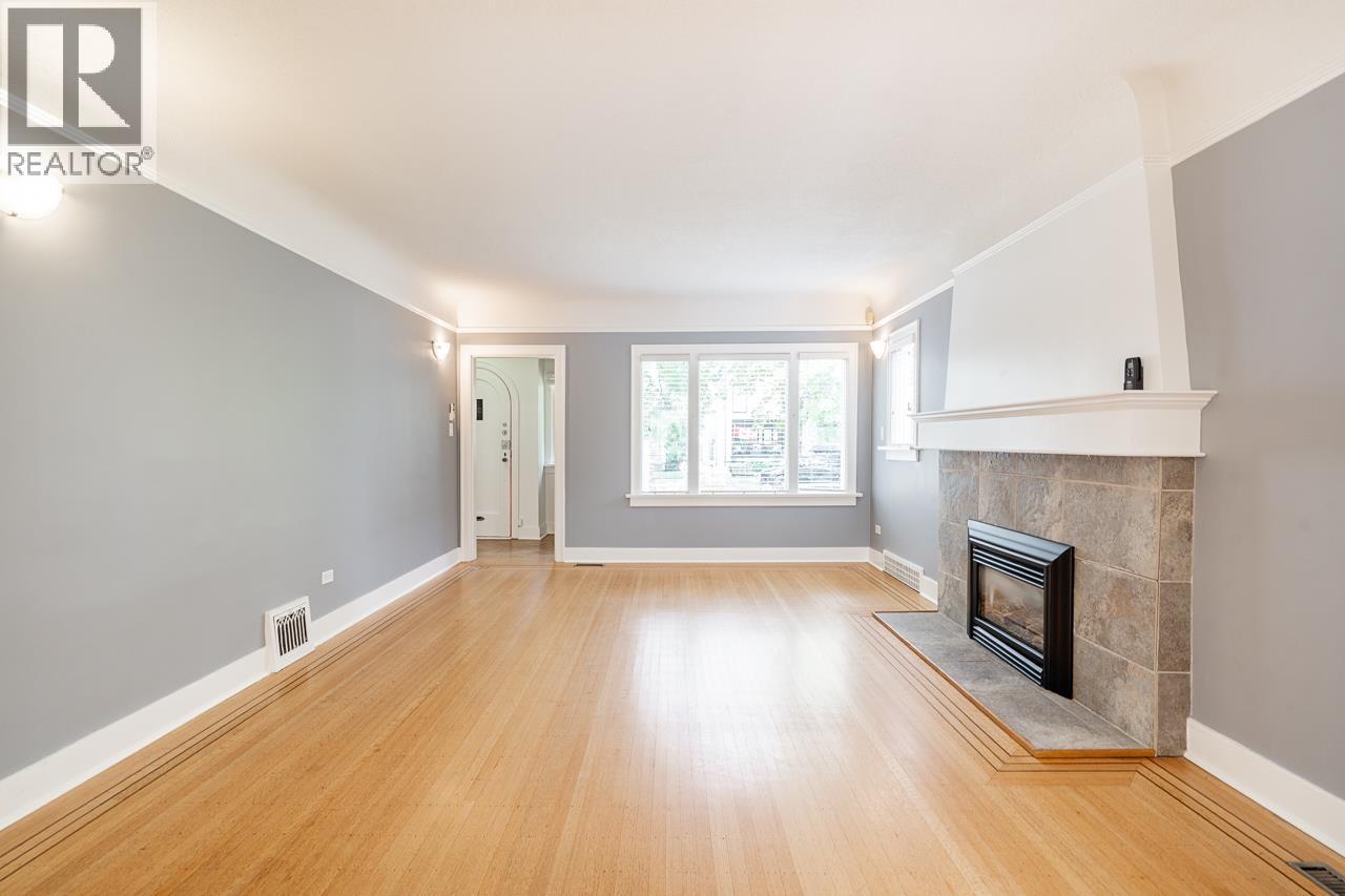 242 W 21st Avenue, Vancouver, British Columbia  V5Y 2E5 - Photo 5 - R3123930