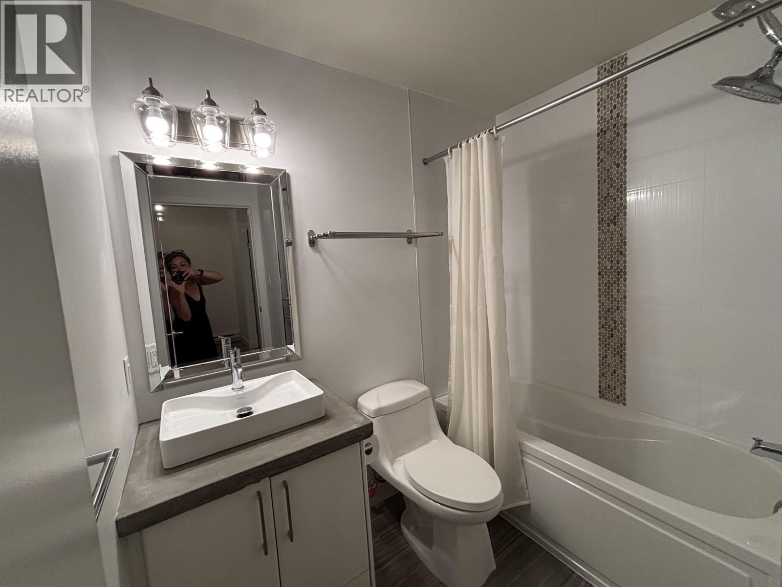 X10 388 Kootenay Street, Vancouver, British Columbia  V5K 0C5 - Photo 16 - R3125889